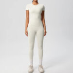 Luxury Seamless Pink Two-Piece Activewear Set – Short Sleeve Top & High-Waist Leggings Gym Outfit - Image 13