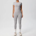 Luxury Seamless Pink Two-Piece Activewear Set – Short Sleeve Top & High-Waist Leggings Gym Outfit - Image 20