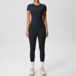 Luxury Seamless Pink Two-Piece Activewear Set – Short Sleeve Top & High-Waist Leggings Gym Outfit - Image 18